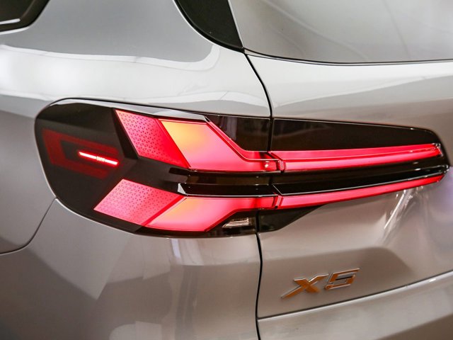 2026 BMW X5 50e - Photo 38