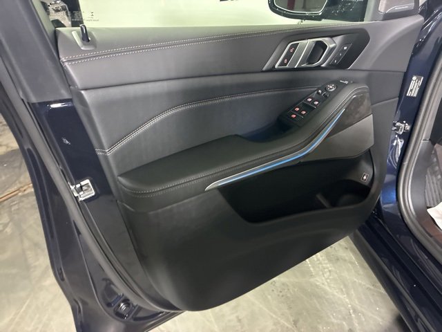2026 BMW X5 50e - Photo 12