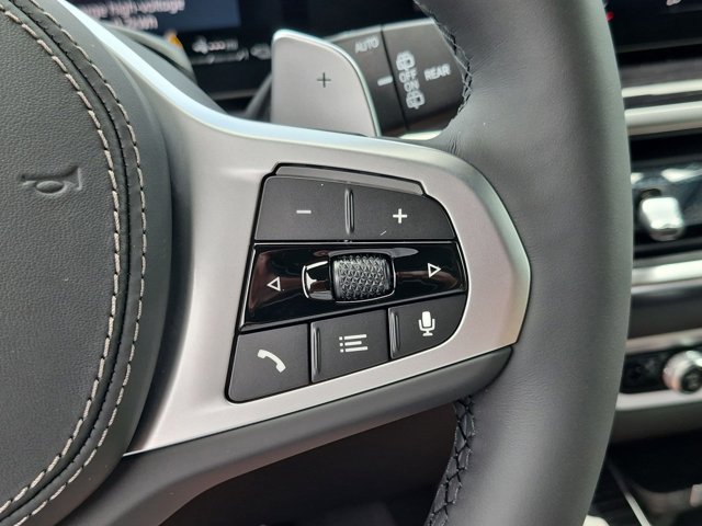 New 2026 Dravit Grey Metallic BMW xDrive50e image 20