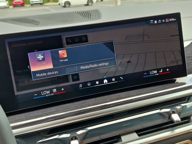New 2026 Dravit Grey Metallic BMW xDrive50e image 23