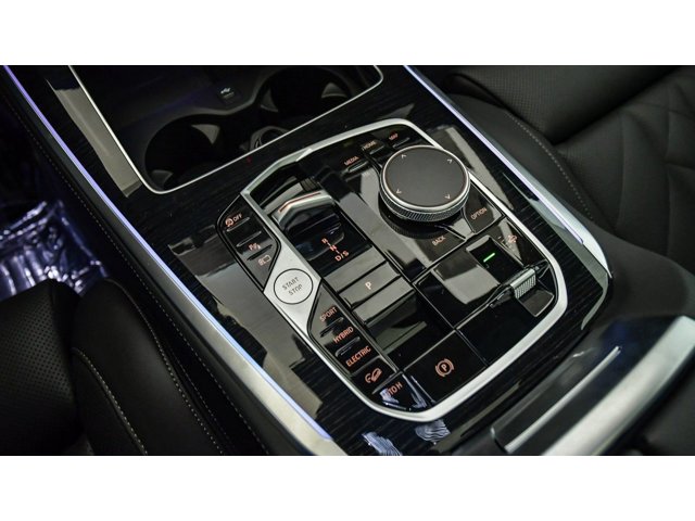 2026 BMW X5 50e - Photo 58