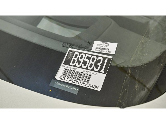 2026 BMW X5 50e - Photo 66