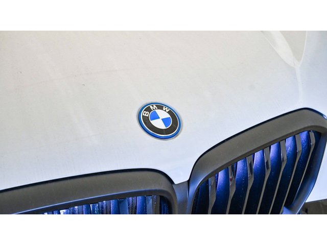 2026 BMW X5 50e - Photo 43