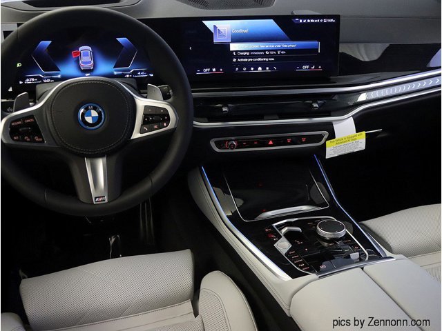 2026 BMW X5 50e - Photo 22