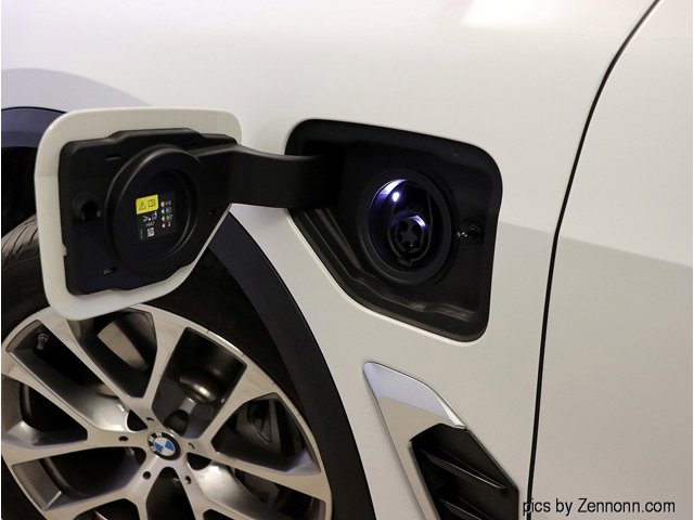 2026 BMW X5 50e - Photo 52