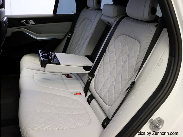 2026 BMW X5 50e - Photo 55