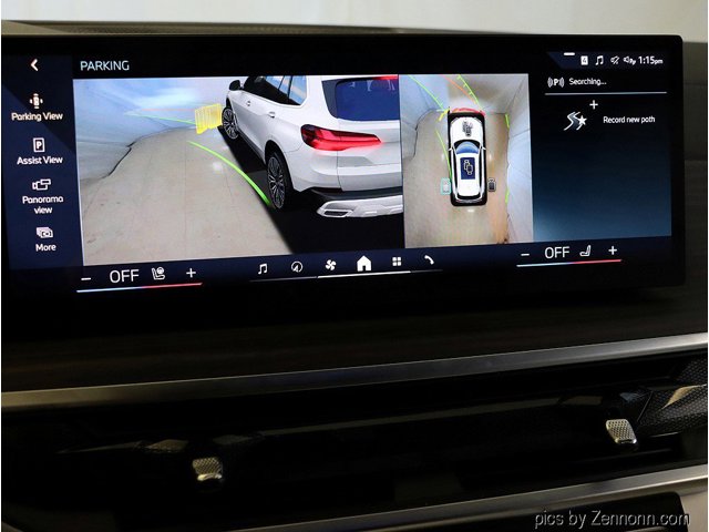 2026 BMW X5 50e - Photo 66