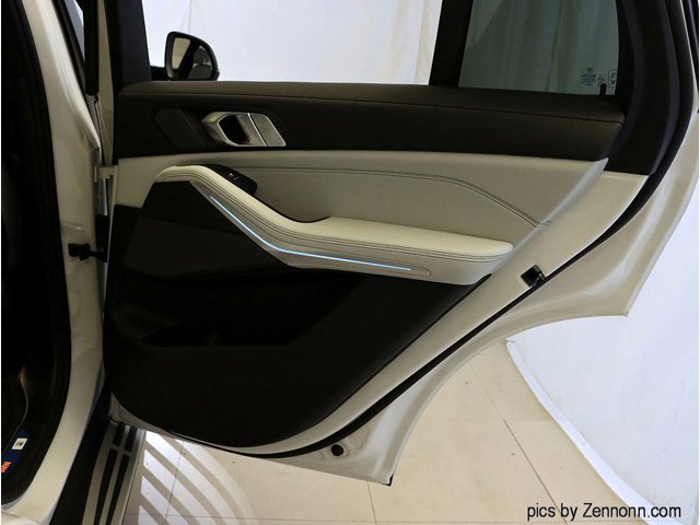 2026 BMW X5 50e - Photo 76