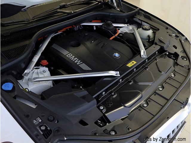 2026 BMW X5 50e - Photo 81