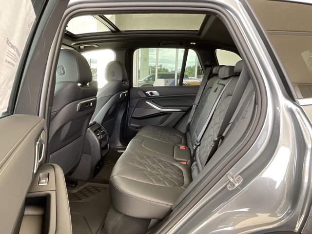 2026 BMW X5 50e - Photo 66