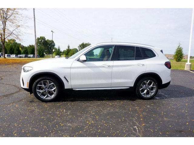 Used 2024 BMW X3 30i with VIN 5UX53DP08R9U10823 for sale in Youngstown, OH