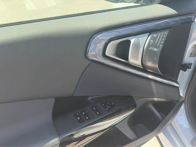2026 BMW X3 30 - Photo 40