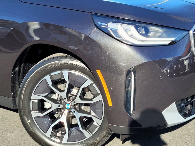 2026 BMW X3 30 - Photo 24