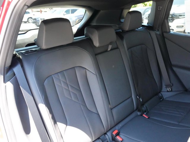 2026 BMW X3 30 - Photo 42
