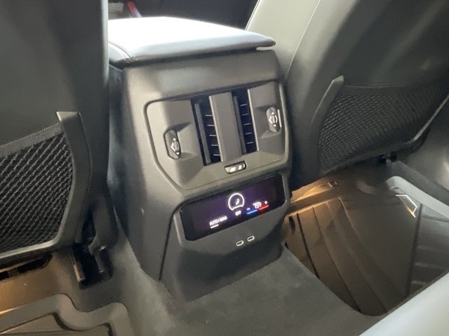 2026 BMW X3 30 - Photo 61