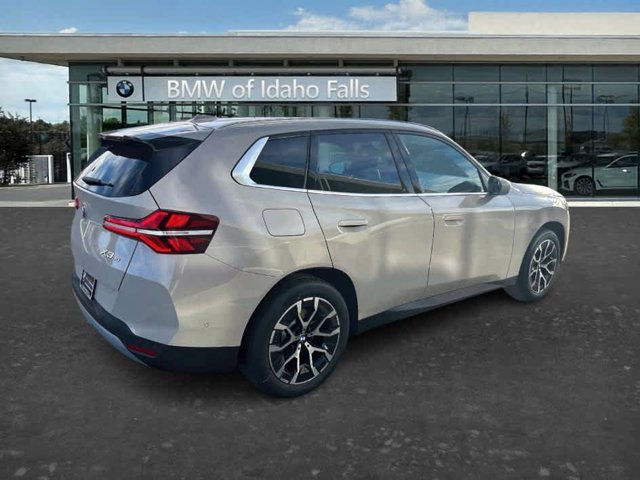 2026 BMW X3 30 - Photo 14