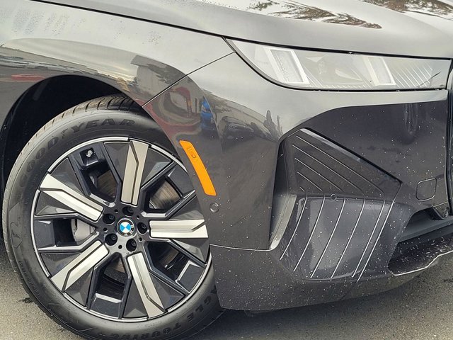 2026 BMW iX 60 - Photo 24