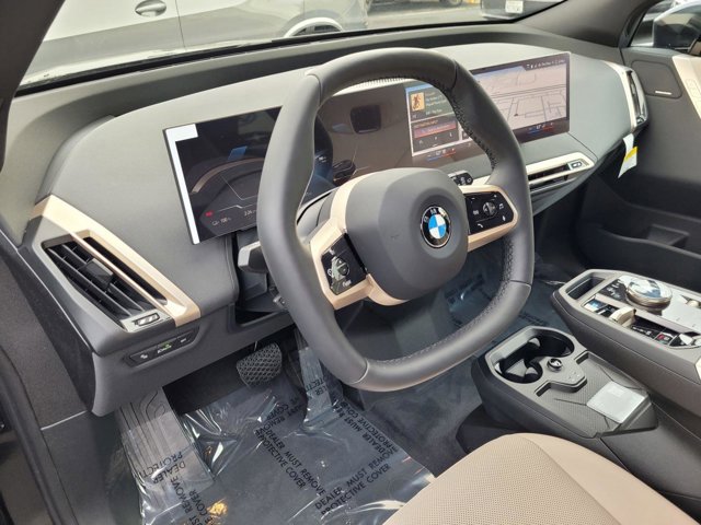 2026 BMW iX 60 - Photo 28