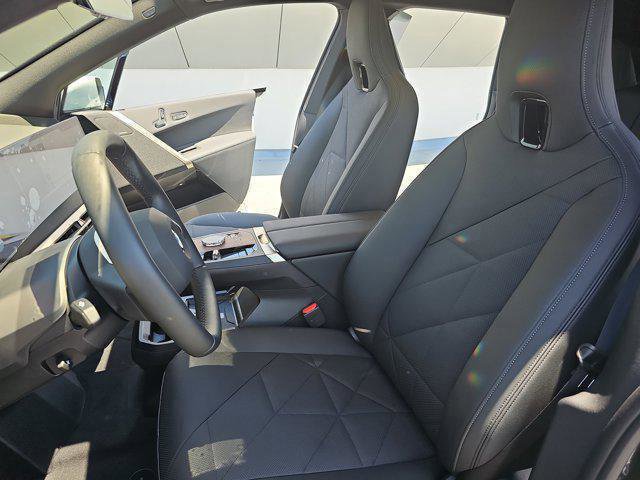 2026 BMW iX 60 - Photo 52