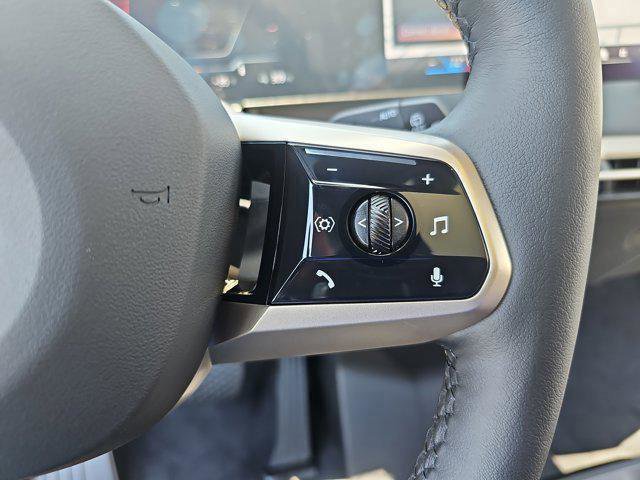 2026 BMW iX 60 - Photo 56
