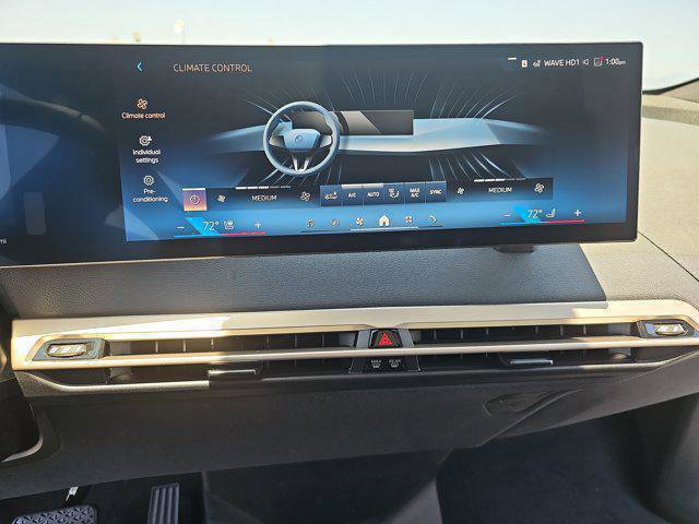 2026 BMW iX 60 - Photo 59