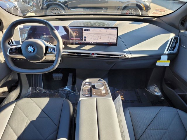 2026 BMW iX 60 - Photo 32