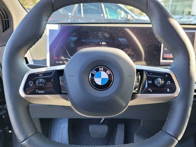 2026 BMW iX 60 - Photo 36