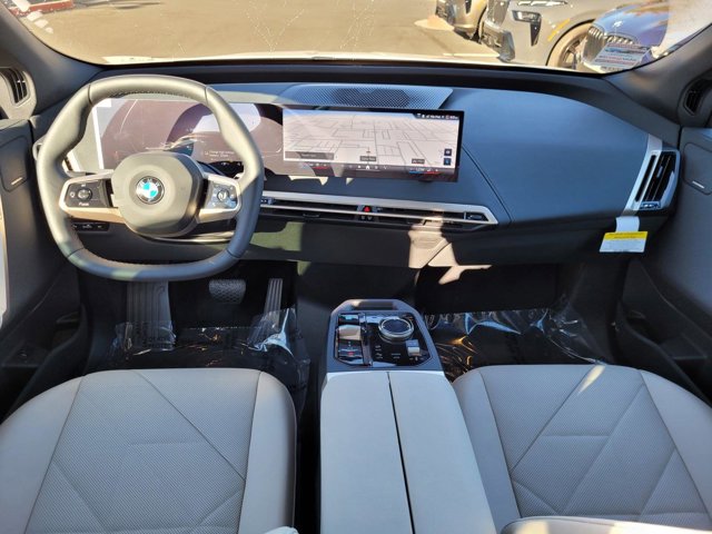 2026 BMW iX 60 - Photo 34