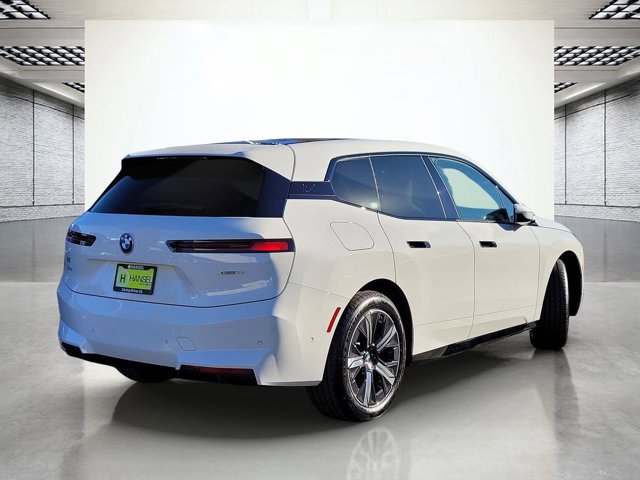 2026 BMW iX 60 - Photo 26