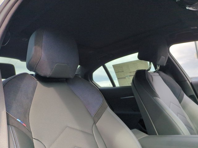 New 2027 Mineral White Metallic BMW 550e xDrive image 31