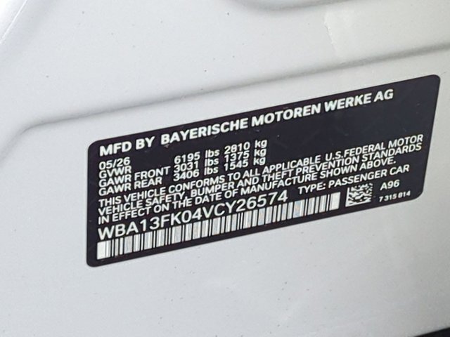New 2027 Mineral White Metallic BMW 550e xDrive image 32