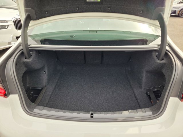 2026 BMW 3 Series 330i - Photo 39