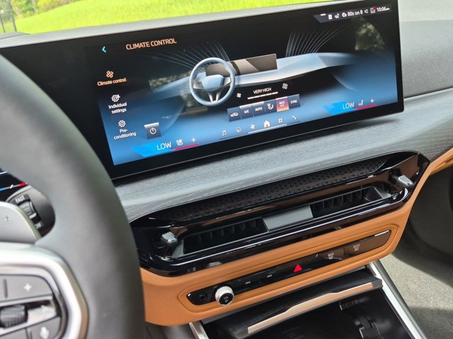 New 2026 Dravit Grey Metallic BMW 330i image 30