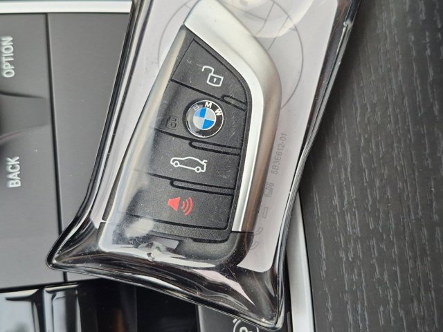 New 2026 Dravit Grey Metallic BMW 330i image 36