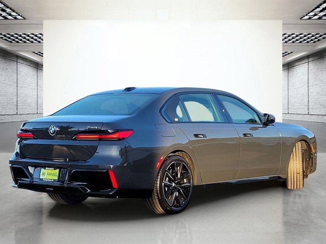 2026 BMW 7 Series 740i - Photo 26