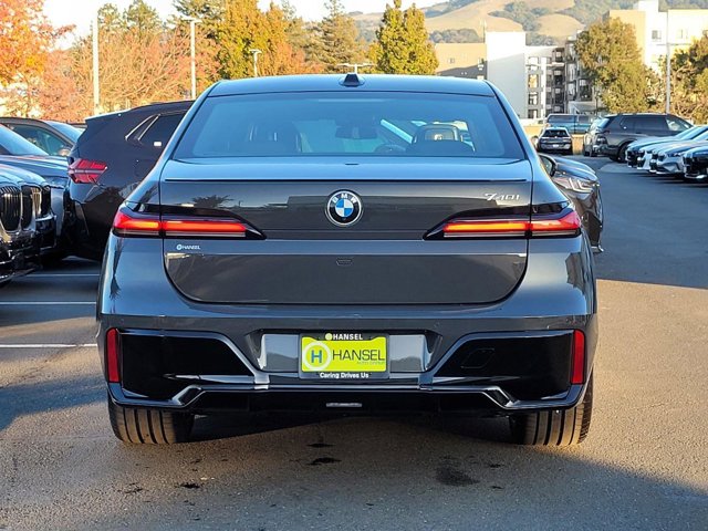 2026 BMW 7 Series 740i - Photo 27