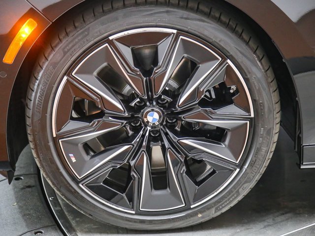 2026 BMW 7 Series 740i - Photo 38