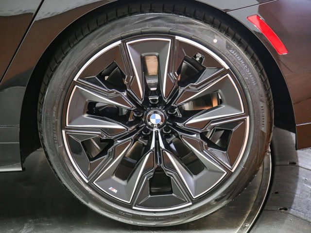 2026 BMW 7 Series 740i - Photo 39
