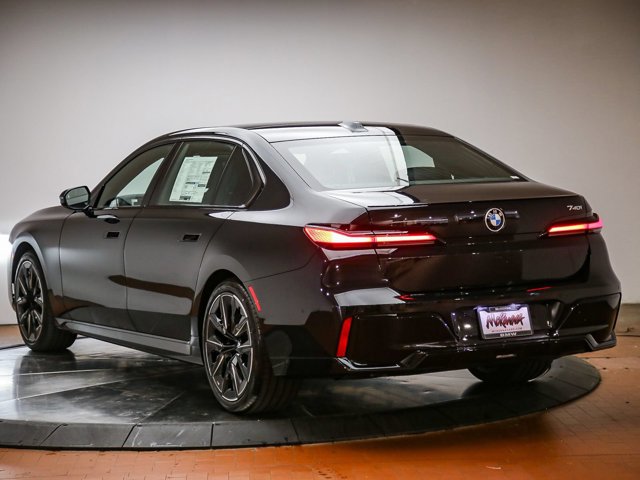 2026 BMW 7 Series 740i - Photo 30