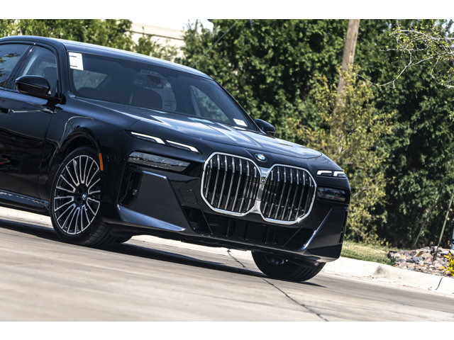 2025 Bmw 740i photo 4