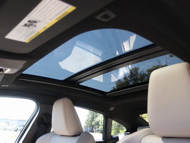 2026 BMW 2 Series 228 - Photo 24
