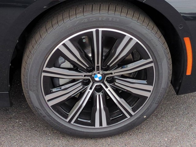 New 2026 Black Sapphire Metallic BMW 330i xDrive image 13