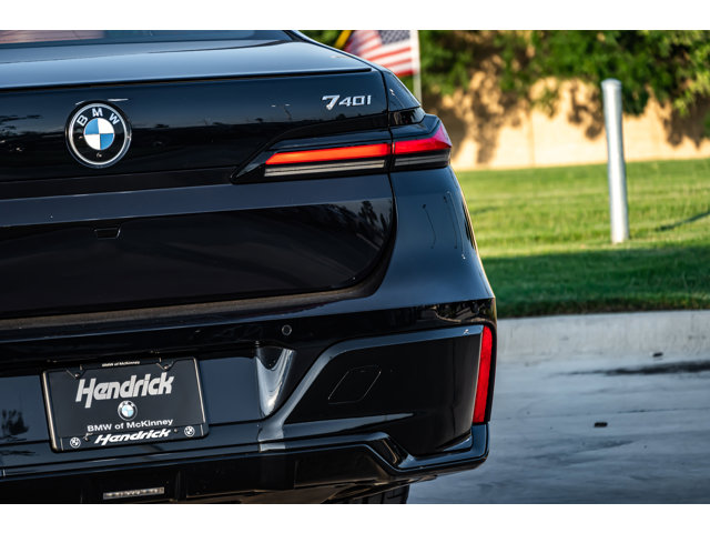 2025 Bmw 740i 740i xDrive photo 3