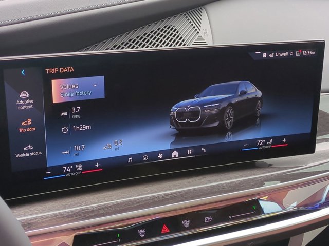 New 2026 Black Sapphire Metallic BMW 760i xDrive image 21