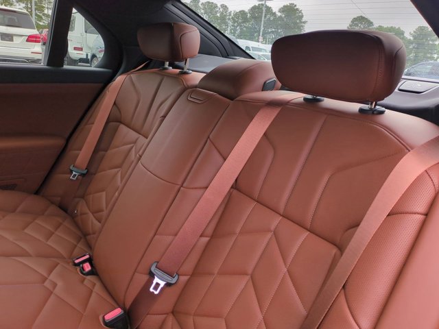 New 2026 Black Sapphire Metallic BMW 760i xDrive image 30