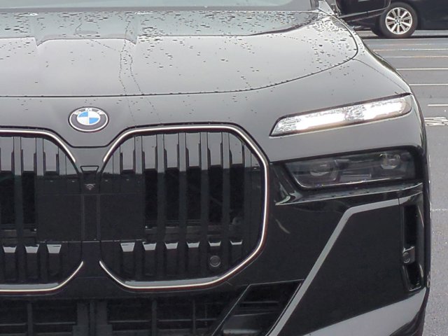 New 2026 Black Sapphire Metallic BMW 760i xDrive image 6