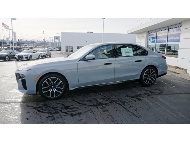 Used 2024 BMW 7 Series 760i with VIN WBA33EJ04RCR21100 for sale in Youngstown, OH