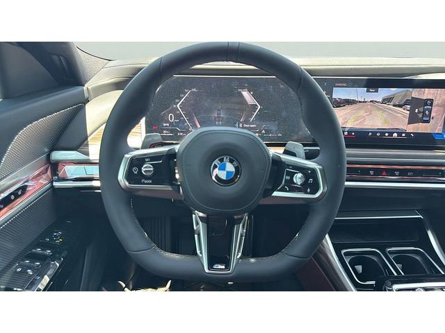 2025 BMW 7 Series 760i - Photo 31