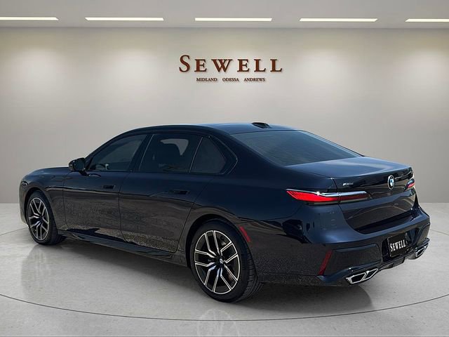 2025 BMW 7 Series 760i - Photo 23