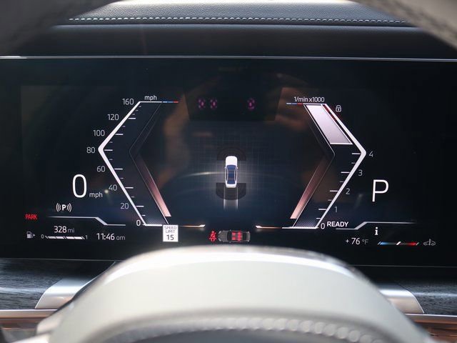 2025 BMW 7 Series 760i - Photo 14